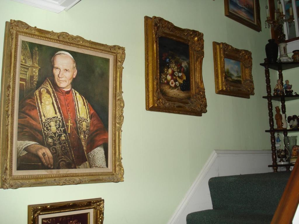 The Bradford Carver Guest House プロビンスタウン エクステリア 写真